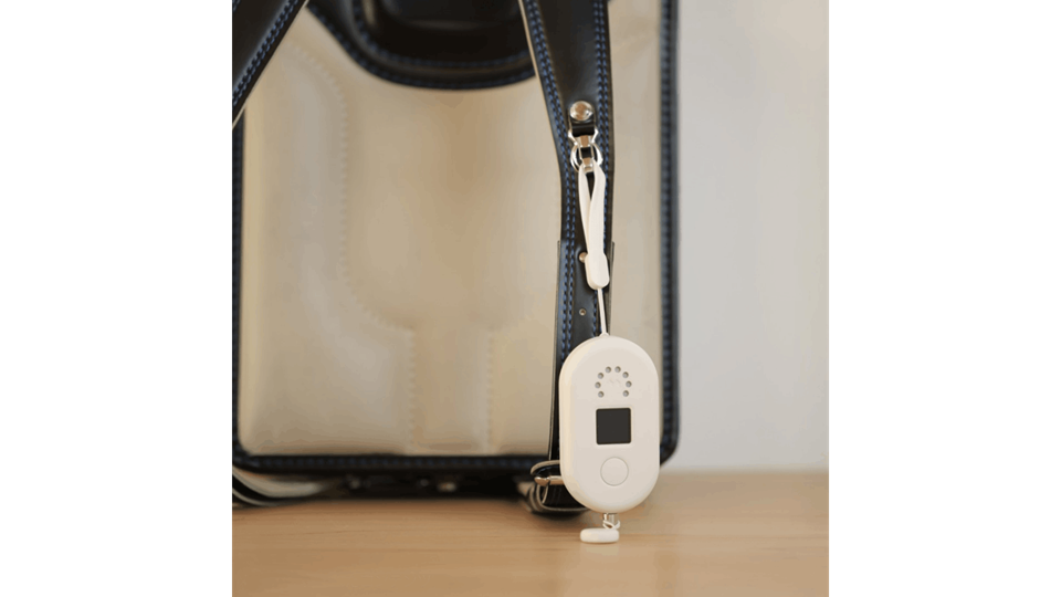 みてねみまもりGPSトークPlusのケースを作ります